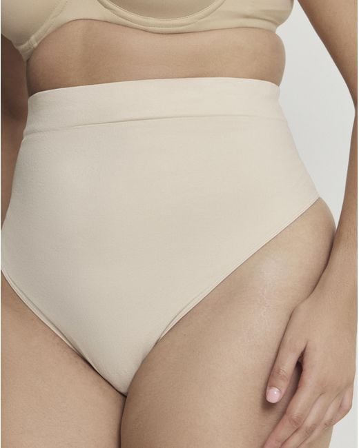 MAGISCULPT Natural Seamfree Shaping Thong