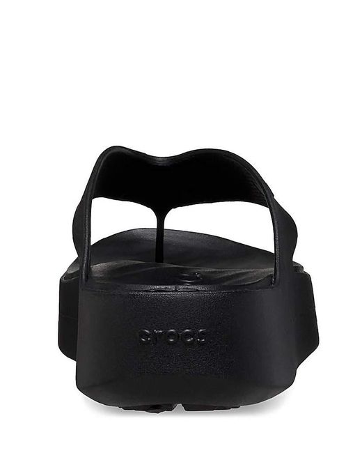 CROCSTM Black Getaway Platform Toe Post Sandal