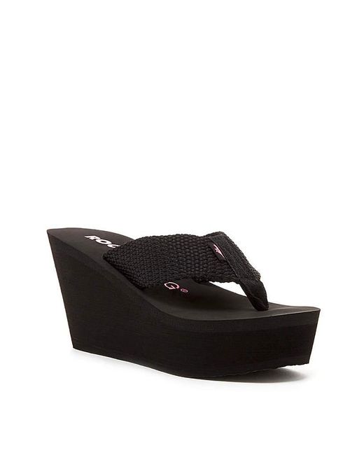 Rocket Dog Black Toe Post Wedge Sandals