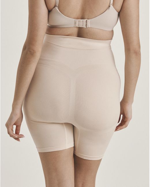 MAGISCULPT Natural Seamfree Shaping Shorts