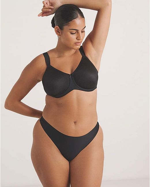 Triumph Black Essential Minimiser Bra