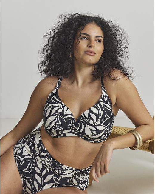 MAGISCULPT Black Twist Front Underwired Bikini Top