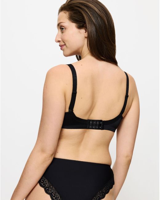 Triumph Black Amourette Minimiser Bra