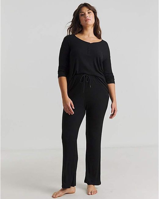 Pretty Secrets Black Slouchy Ribbed Lounge Set