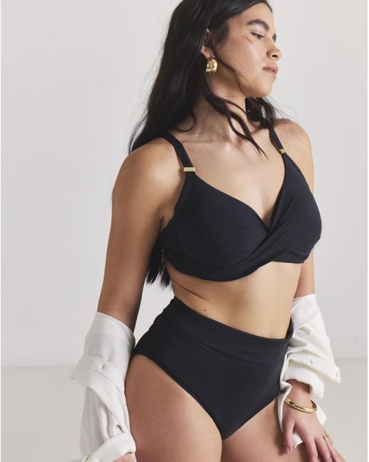 MAGISCULPT Black Twist Front Wired Bikini Top