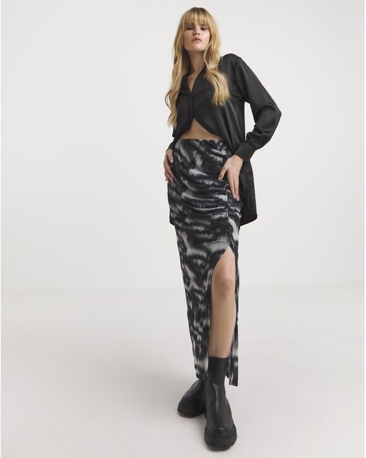 Simply Be Multicolor Ruched Detail Mesh Overlay Maxi Skirt