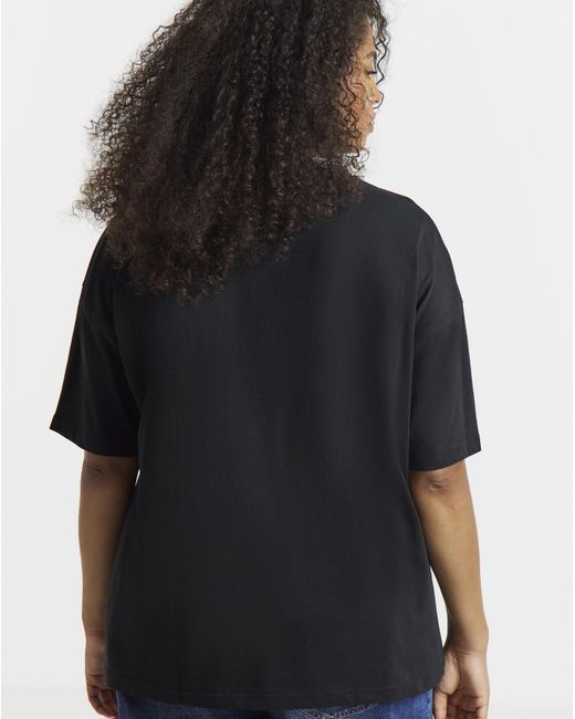 Simply Be Black Broderie Pocket T-Shirt