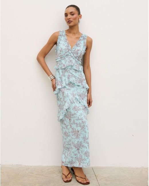 Pretty Lavish Blue Aurelia
