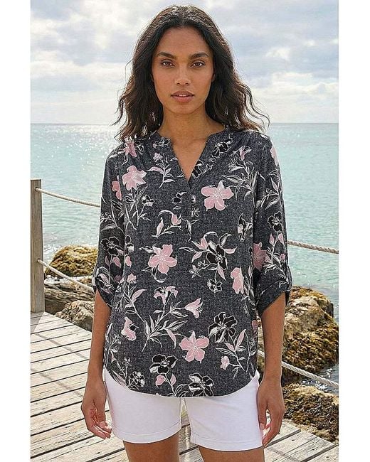 Roman Gray Roman Textured Floral Print V-Neck Shirt