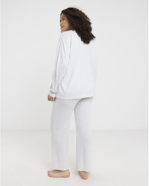 Pretty Secrets White V Neck Snit Wide Leg Lounge Set