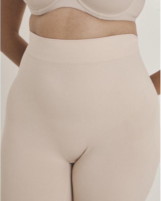 MAGISCULPT Natural Seamfree Shaping Shorts