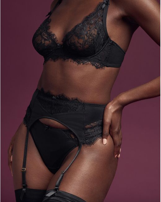 Figleaves Black Pulse Lace Suspender