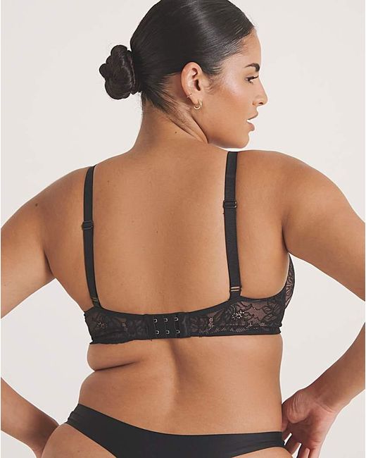 Triumph Black Amourette Charm Minimiser