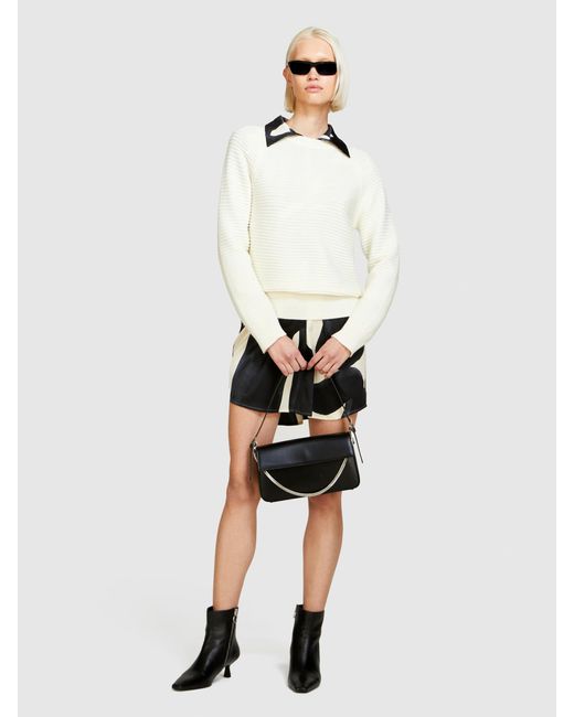 Sisley White Solid Colored Sweater