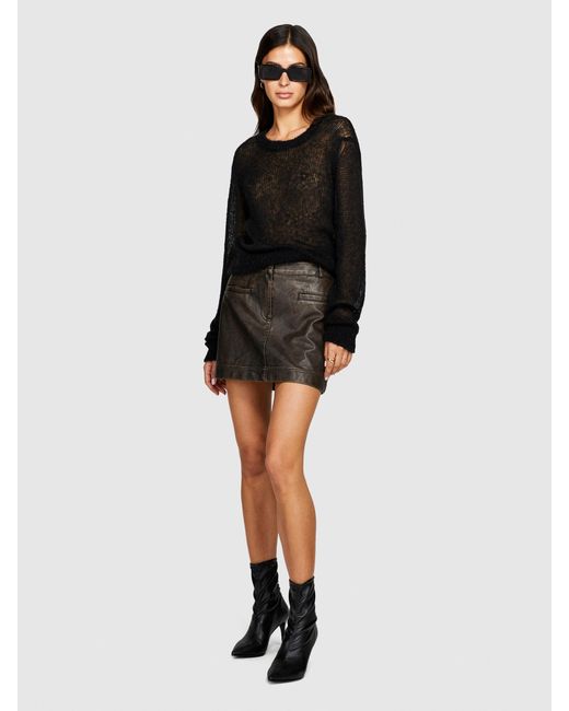 Sisley Black Low-hanging Mini Skirt