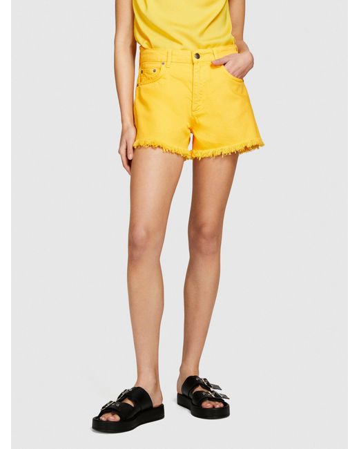 Sisley Yellow Frayed Jean Shorts