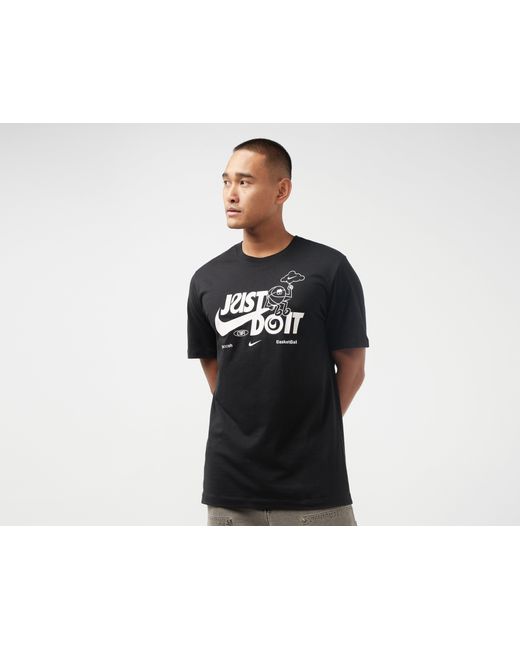 Nike Swoosh T-shirt in Black for Men | Lyst UK