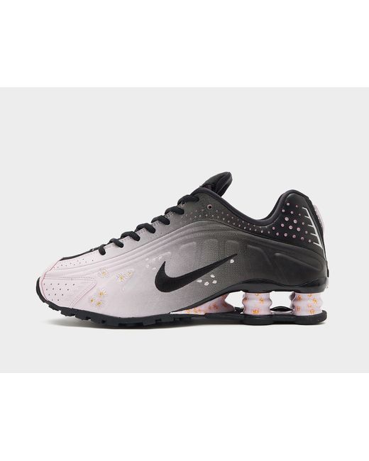 Nike Black Shox R4