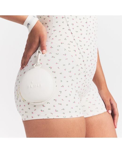 Skims White Hardshell Round Case