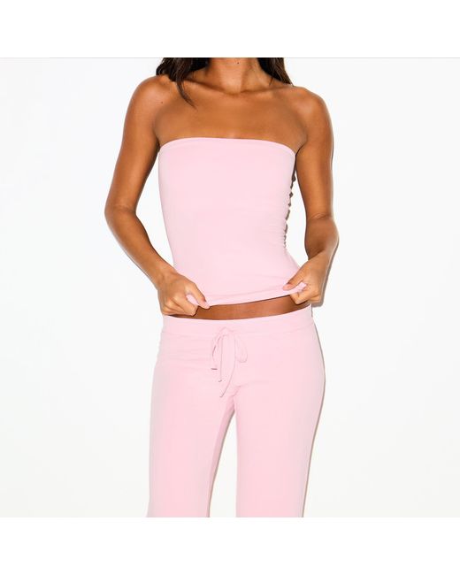 Skims Pink Low Rise Crop Pant