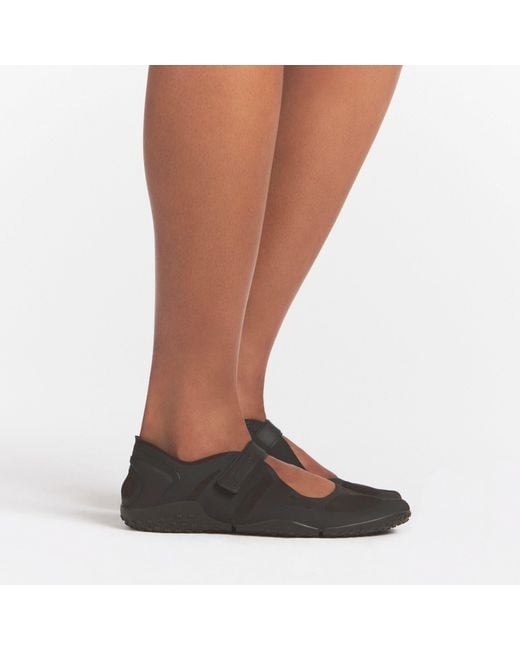 Skims Black Rift Mesh