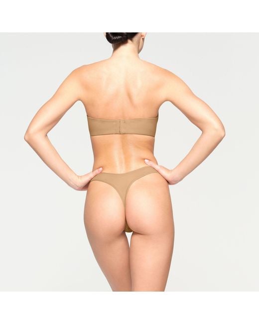Skims Natural Fits Everybody Strapless Bra