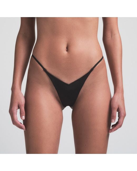 Skims Black Deep V Front String Thong