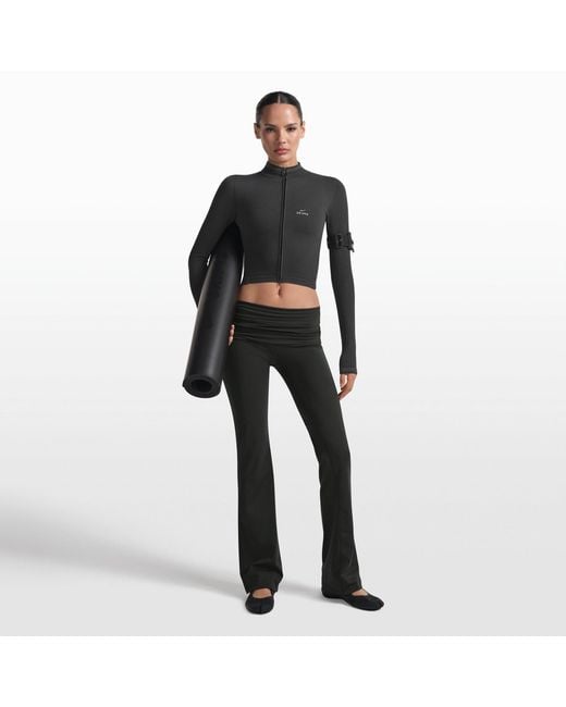 Skims Black Armband