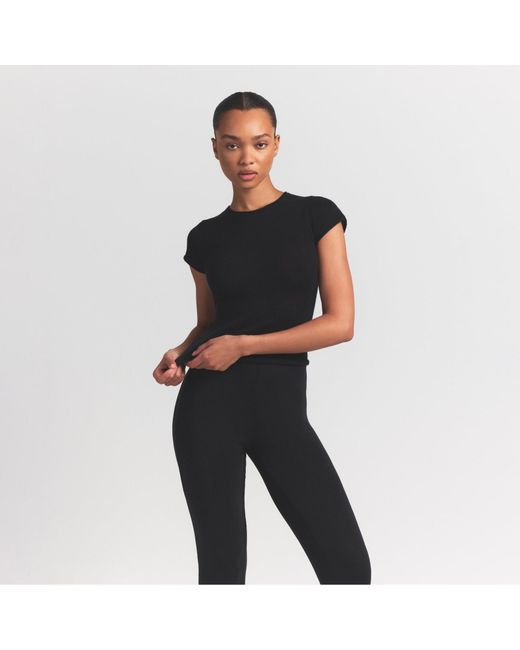 Skims Black Tee