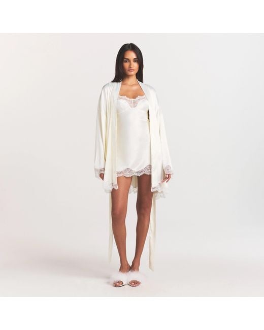 Skims White Lace Robe