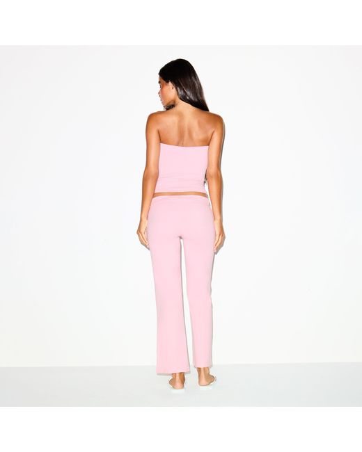 Skims Pink Low Rise Crop Pant