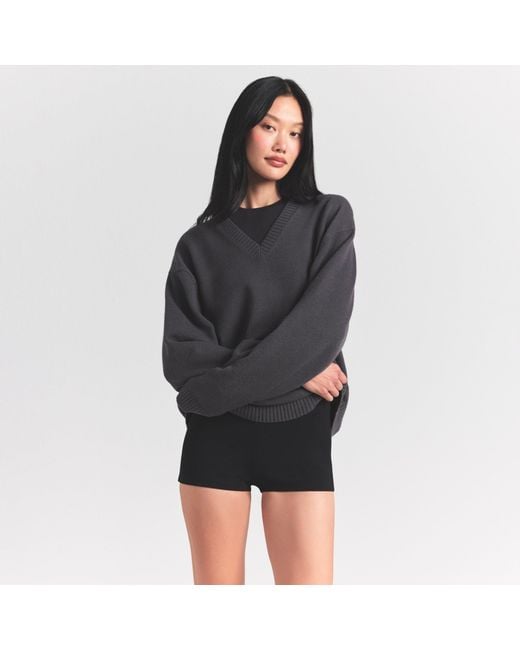 Skims Black Pullover V Neck