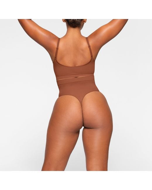 Skims High-waisted Thong in Brown