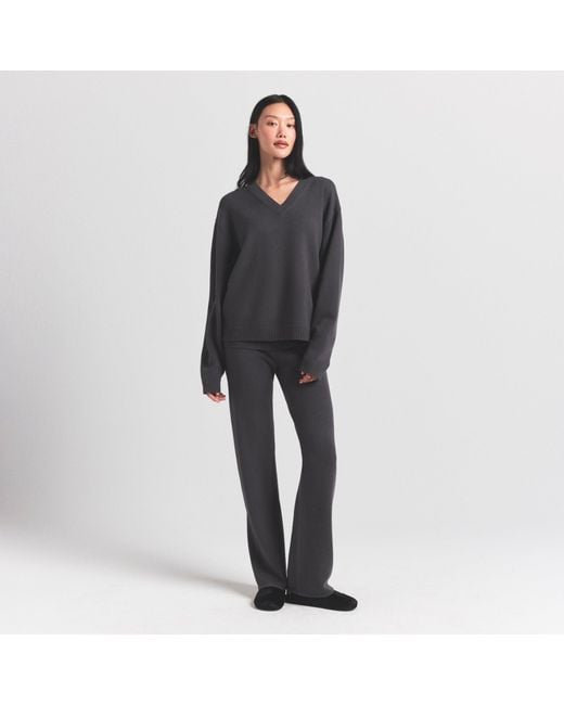 Skims Black Pullover V Neck