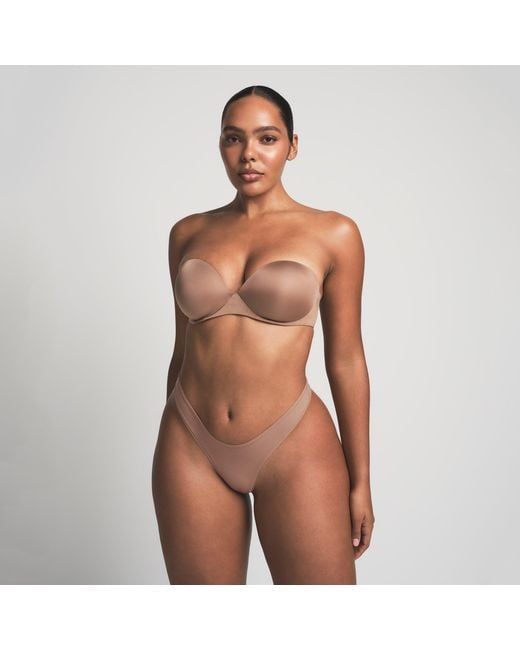 Skims Natural Strapless Push-Up Bra