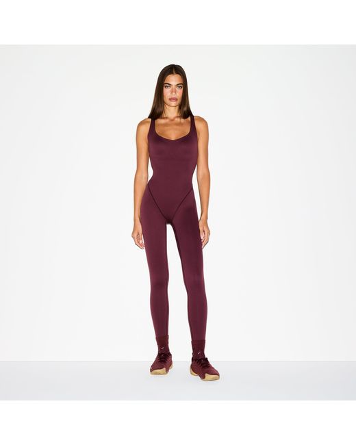 skims レース ホットフィックス ロゴ ワンピース S Skims Racer Long One Piece in Red | Lyst