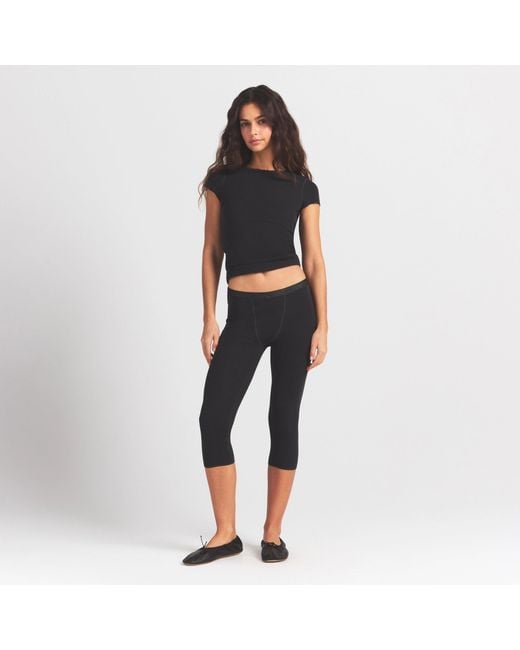 Skims Black Capri