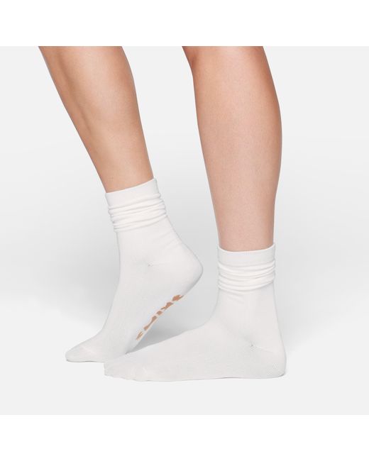 Skims White Everyday Crew Socks