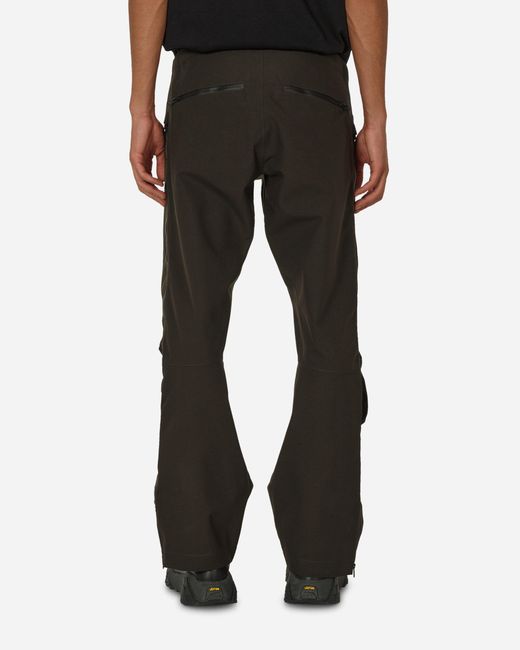 GR10K Gore-Tex 2L Bembecula Arc Pants Dark Soil in Black for Men 