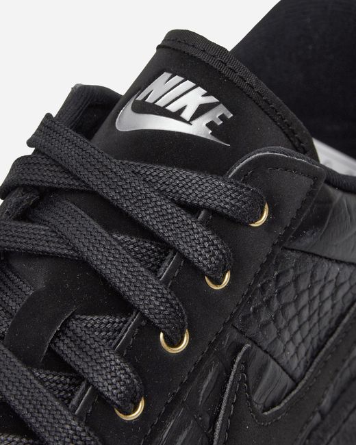 Nike Black Tennis Classic Premium Sneakers for men