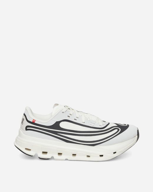 On Shoes White Cloudflow 5 Ad Sneakers Ivory / Black for men
