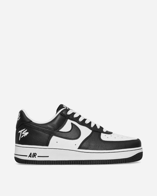 Nike blackout cheap trainers