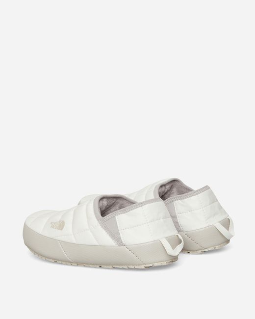 The North Face White Wmns Thermoball V Traction Mules Gardenia