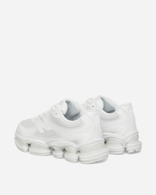 New Balance White Abzorb 2000 Sneakers Metallic for men