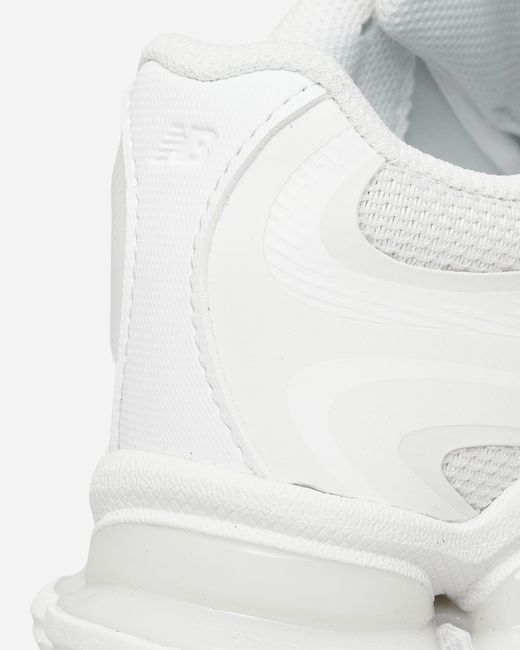 New Balance White Abzorb 2000 Sneakers Metallic for men