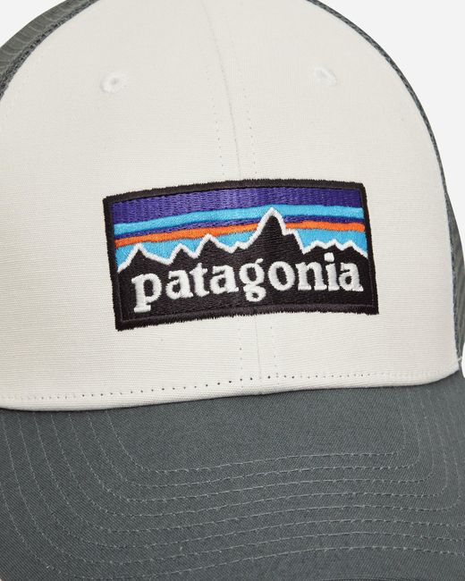 Patagonia Blue P-6 Logo Lopro Trucker Hat White / Nouveau Green for men