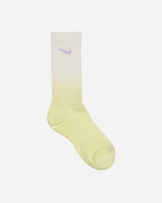 Nike White Everyday Plus Cushioned Crew Socks / / Cream for men