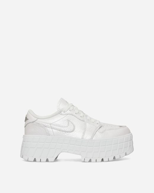 Nike Women S Air Jordan 1 Brooklyn Low Sneakers / Metallic Silver