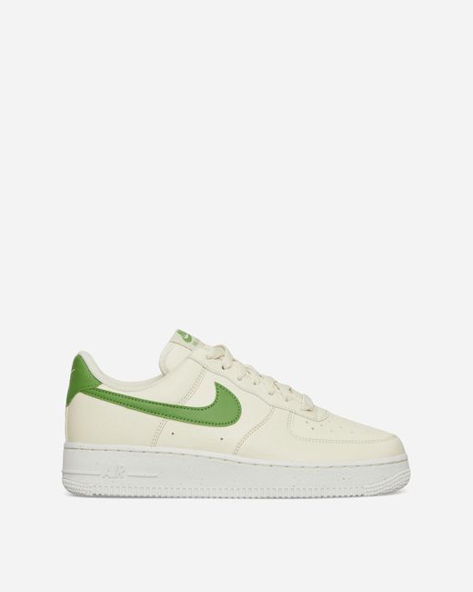 Nike Green Wmns Air Force 1 07 Sneakers Coconut Milk / Chlorophyll for men