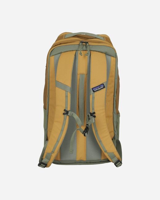 Patagonia Green Black Hole Pack 32l Pufferfish Gold for men